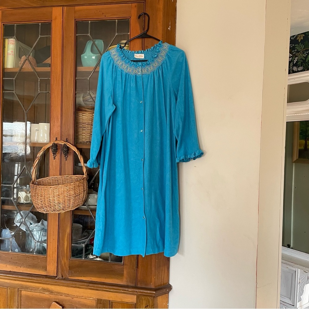 VINTAGE ‘70s HOUSECOAT